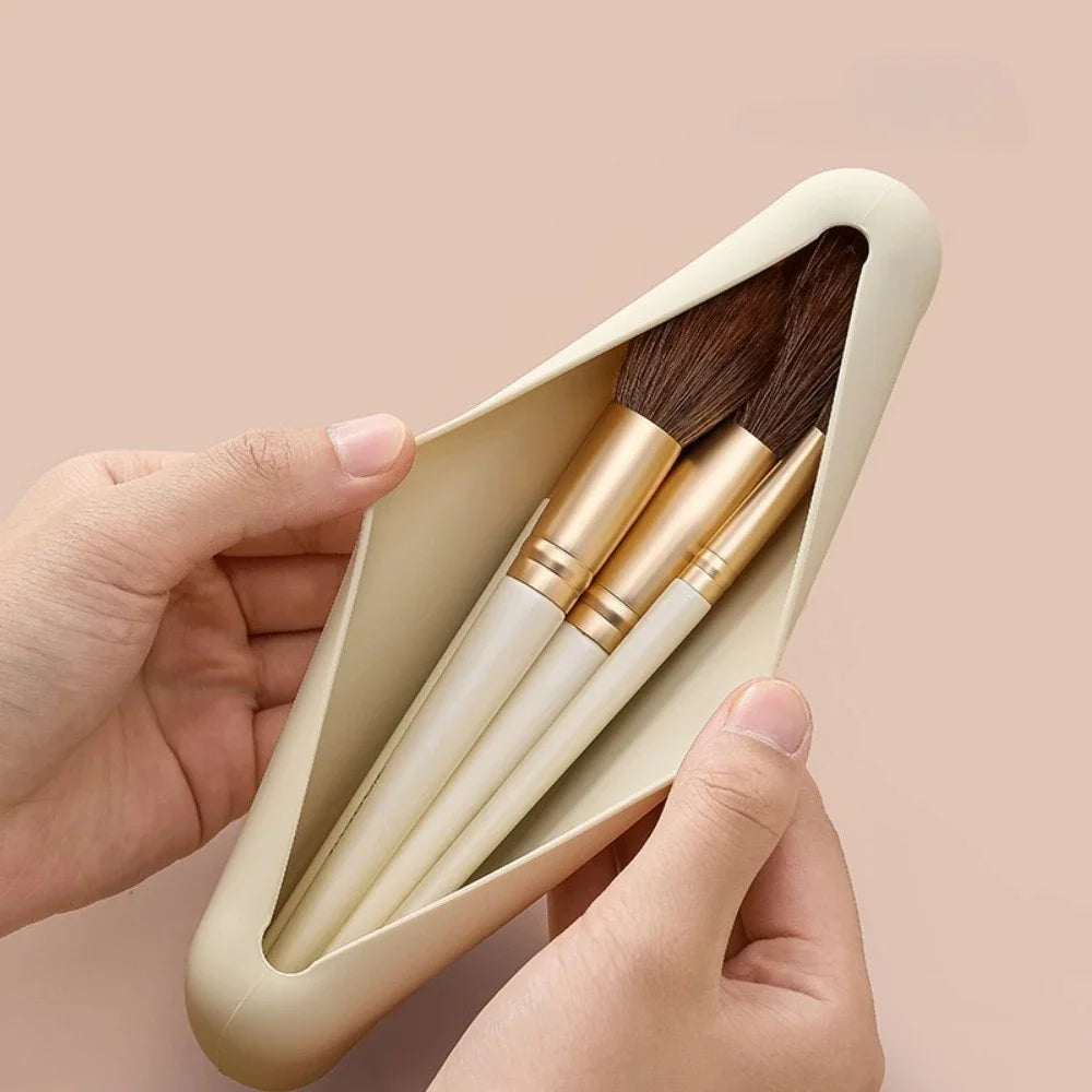 Jet Set Brush Case