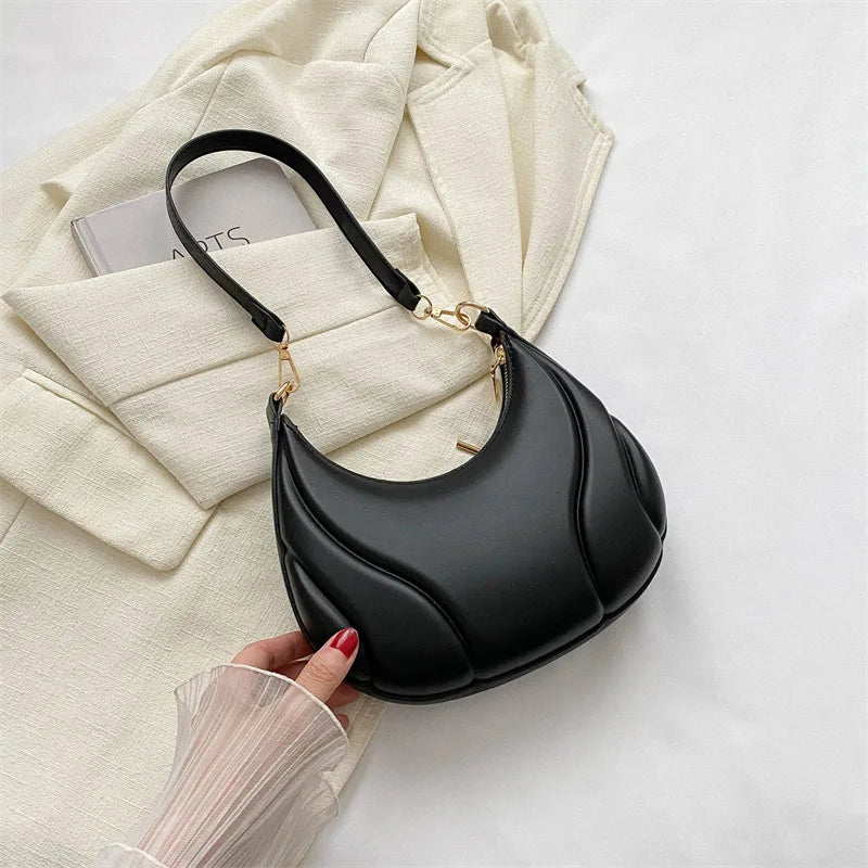 Elegant Saddle Purse